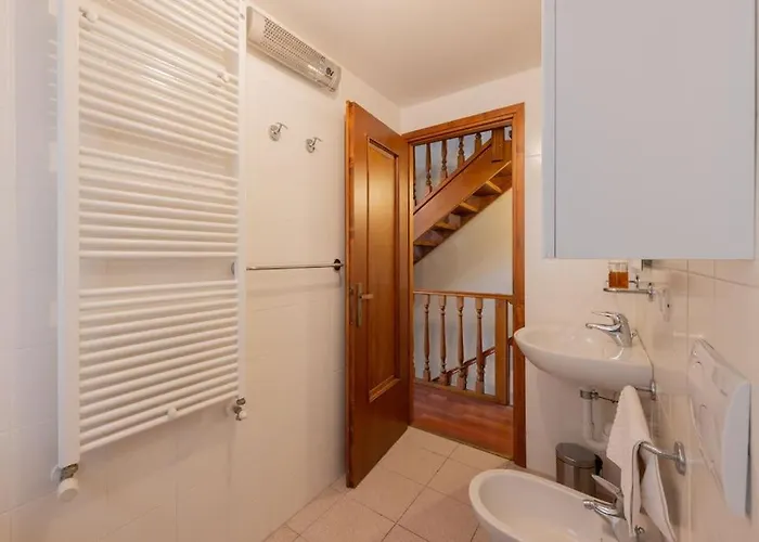 Contempora - Ca Dei Brenta - Orchard - Valle Intelvi - Сан-Феделе-Интельви